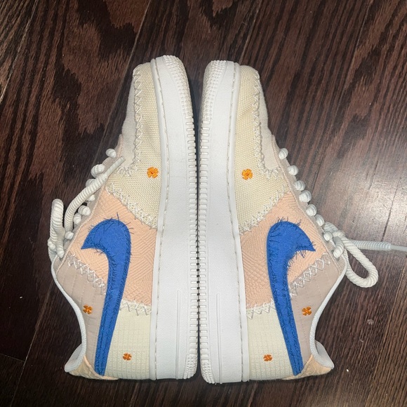 NIKE Air Force 1 Low “Los Angeles Flea” Sneakers - Picture 9 of 11